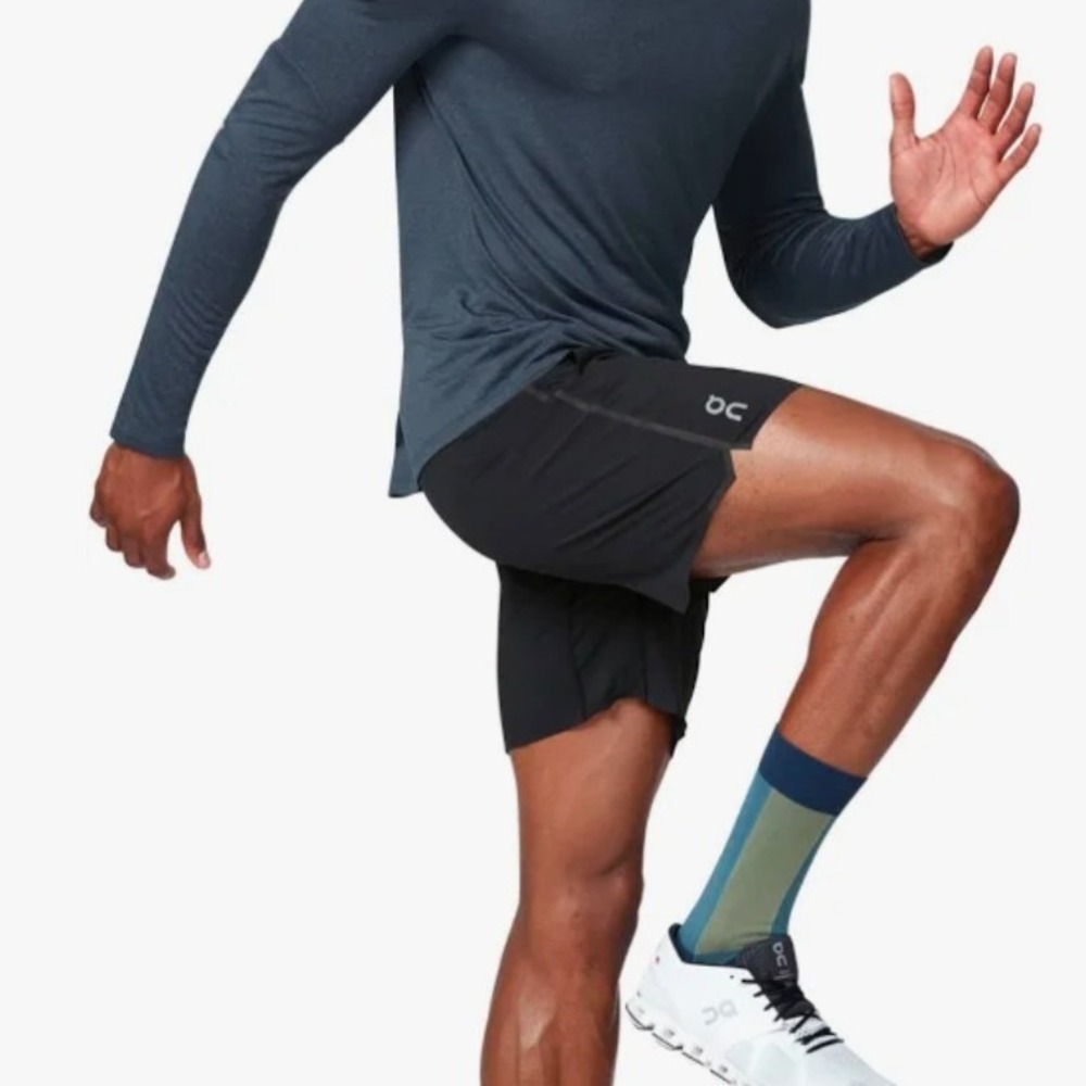 On Running Mens Hybrid Shorts Black 2-in-1 Athletic Running Training Size S